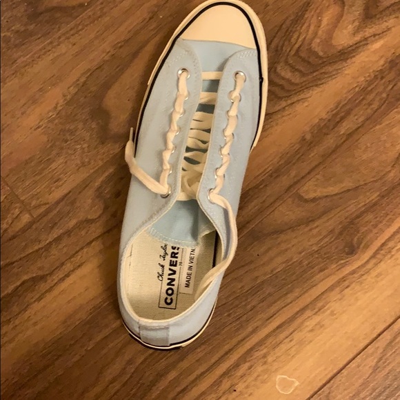 Converse Sneaker - Picture 2 of 7